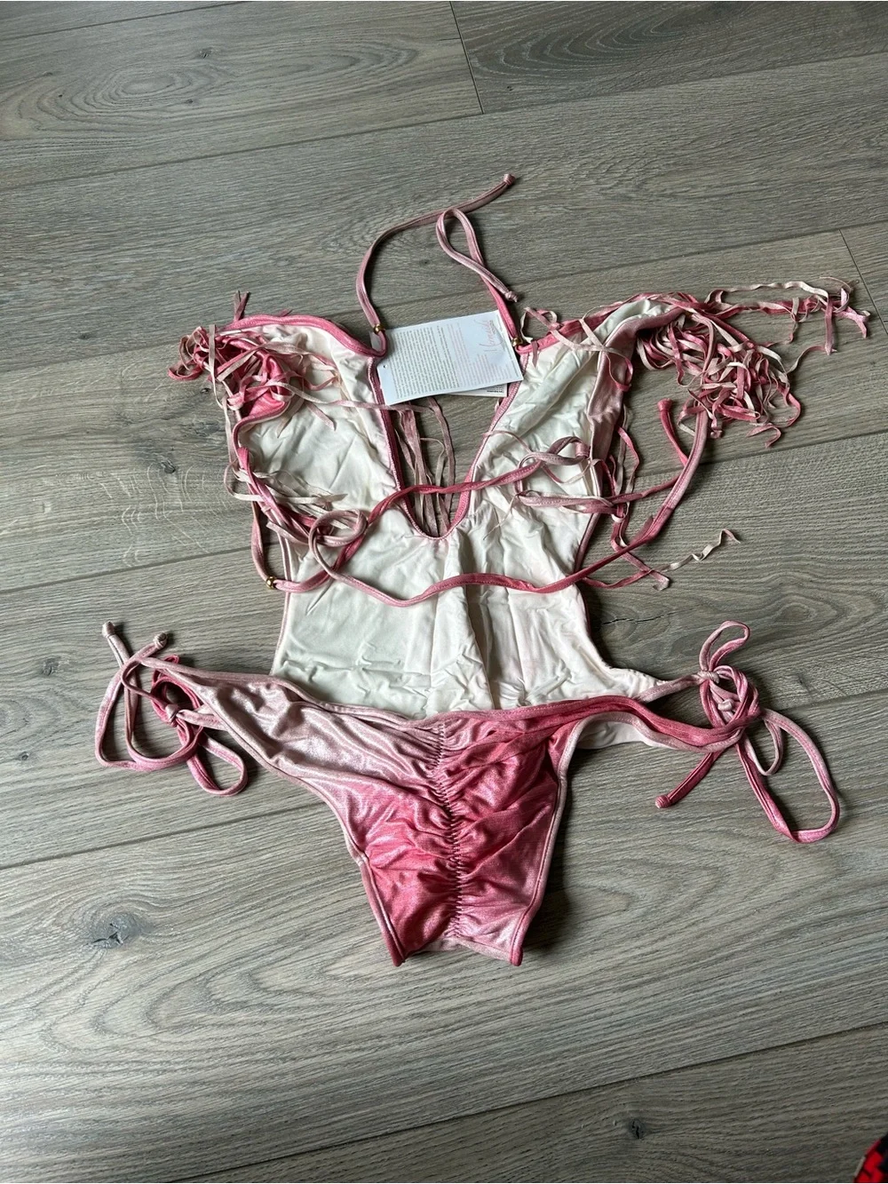 Liliana Montoya Mermaids Fringed  Trikini swimsuit Cyber Pink Size Large New